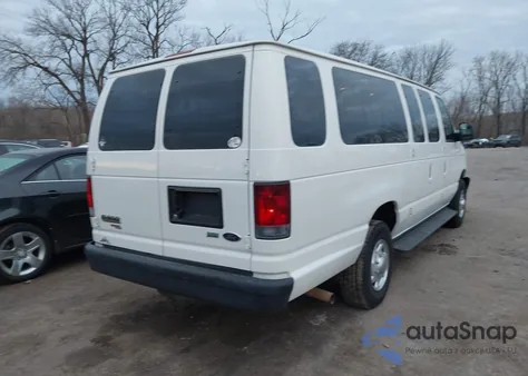 2011 Ford E-350 Super Duty Xl z USA, uszkodzony, nr VIN 1FBSS3BL7BDB31423